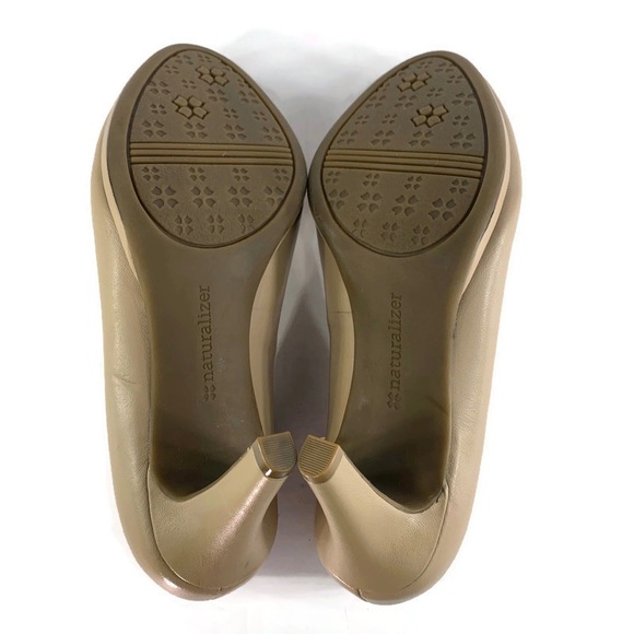 Naturalizer Michelle Pumps - Picture 9 of 9